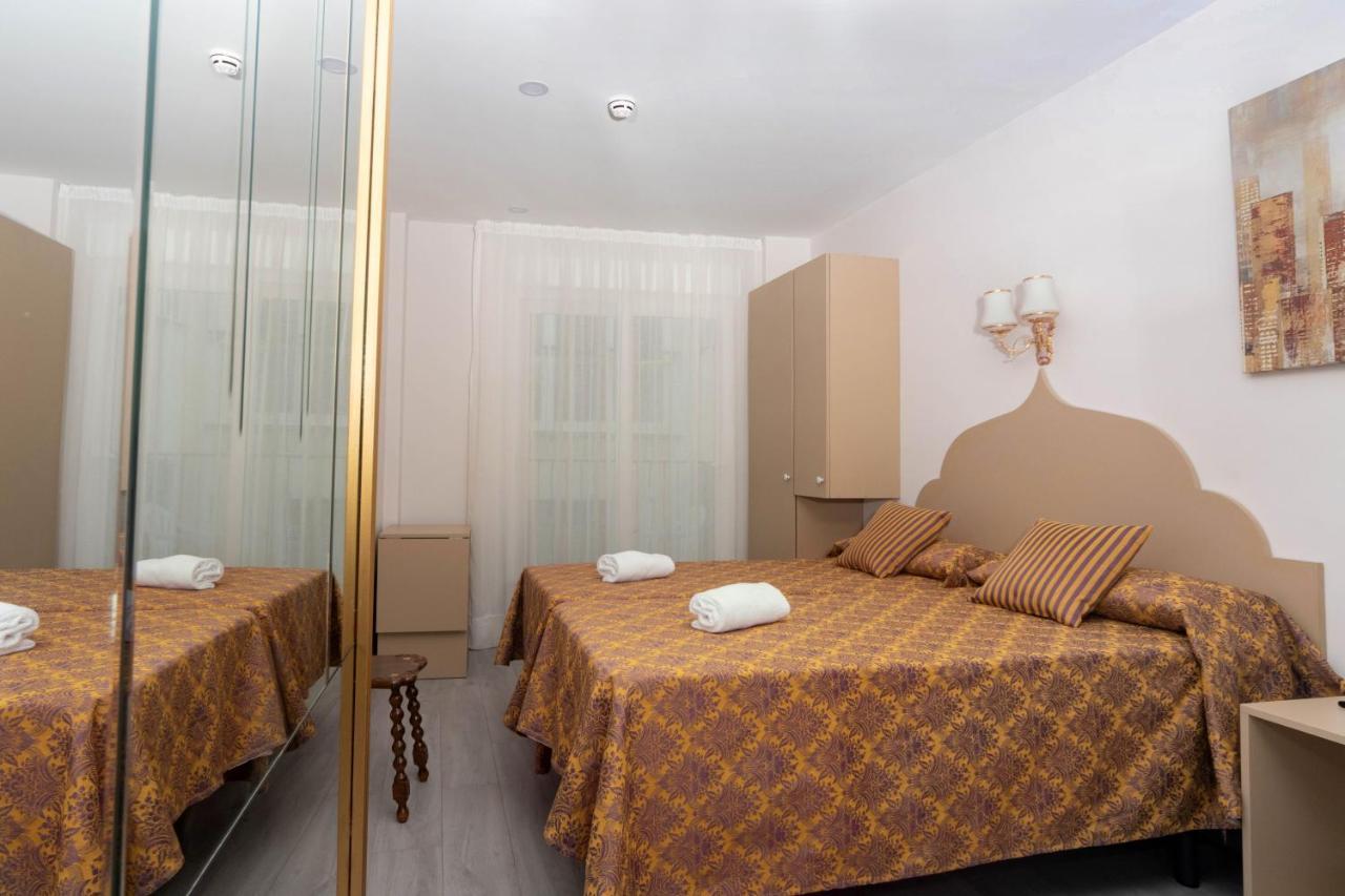 Clopy Rocamar Hotel Benidorm Ngoại thất bức ảnh