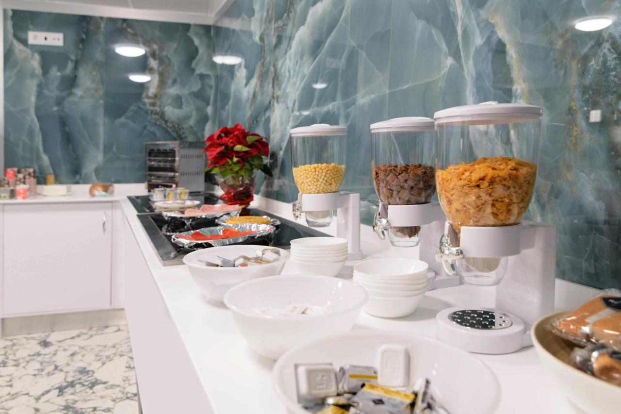 Clopy Rocamar Hotel Benidorm Ngoại thất bức ảnh
