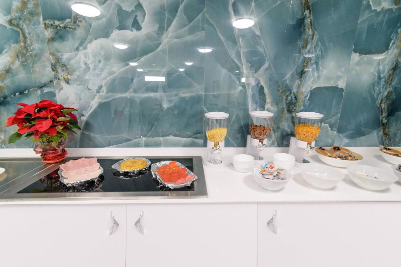Clopy Rocamar Hotel Benidorm Ngoại thất bức ảnh