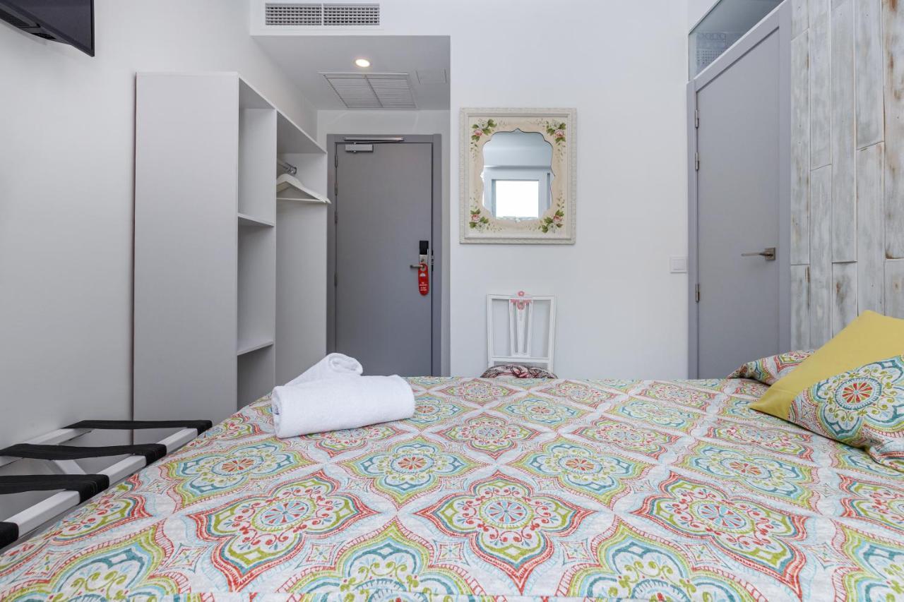 Clopy Rocamar Hotel Benidorm Ngoại thất bức ảnh