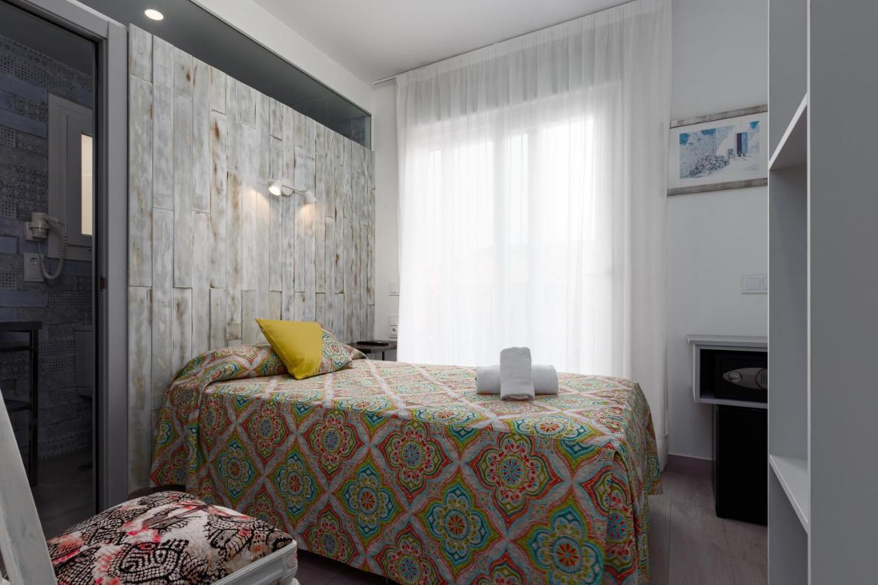 Clopy Rocamar Hotel Benidorm Ngoại thất bức ảnh