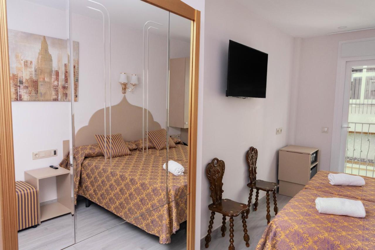 Clopy Rocamar Hotel Benidorm Ngoại thất bức ảnh